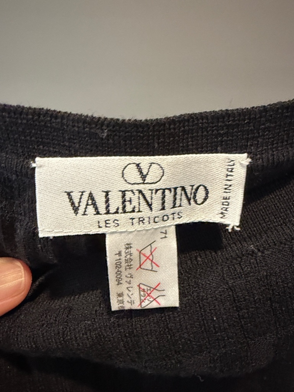 Valentino Black Textured Midi Skirt - Picture 2 of 3